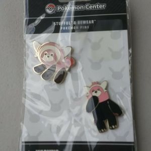 Stufful & Bewear Pokemon Center Pin Set